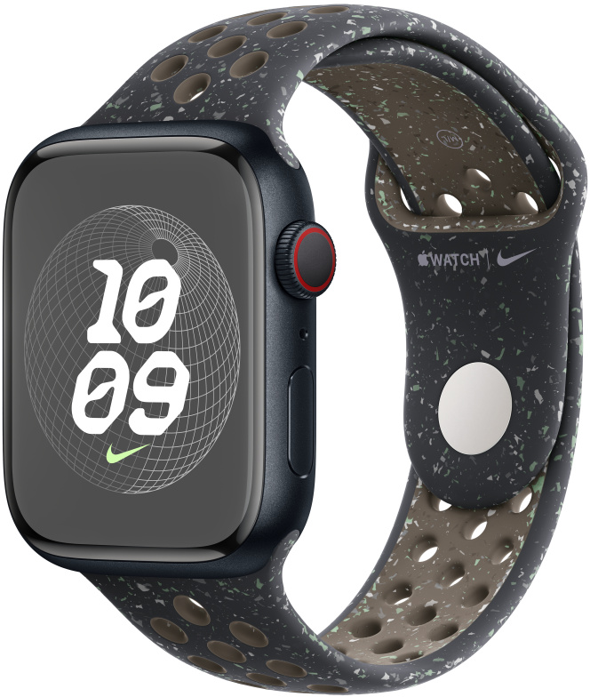 Fekete okosóra mintás szíjjal. A képernyőn Nike logó és idő látható.