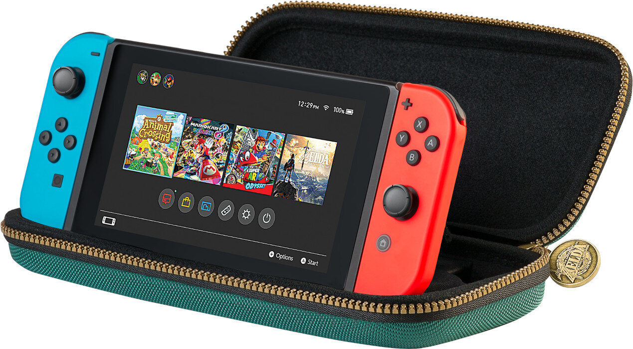 Konsola Nintendo Switch w turkusowym etui, z grami na ekranie. Czerwone i niebieskie joy-cony.