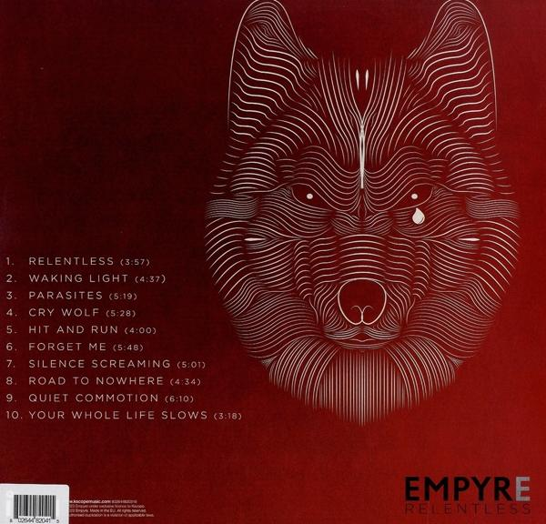 Albumcover mit Wolfsbild und Titelliste. Der Hintergrund ist rot.