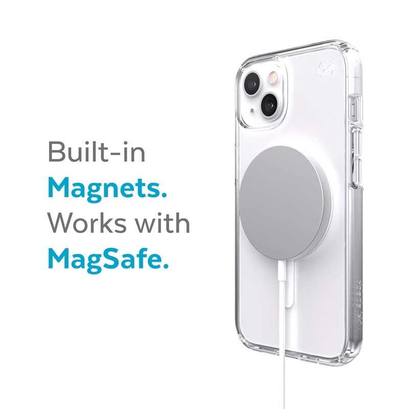 Átlátszó telefontok MagSafe körrel és fehér kábellel fehér háttéren.