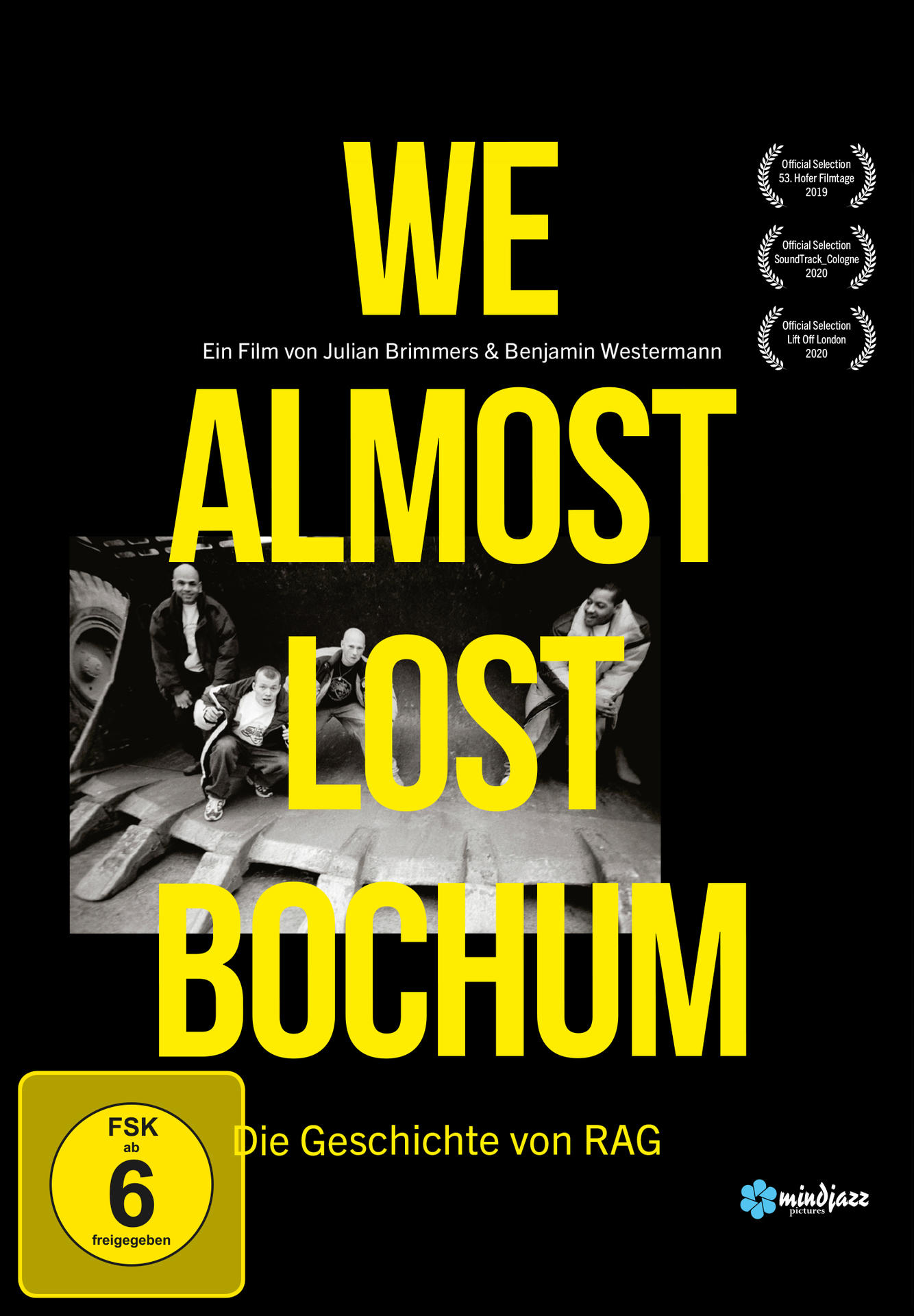 Filmposter für 'We Almost Lost Bochum' in Schwarz und Gelb. Zeigt Menschen in Schwarzweiß.