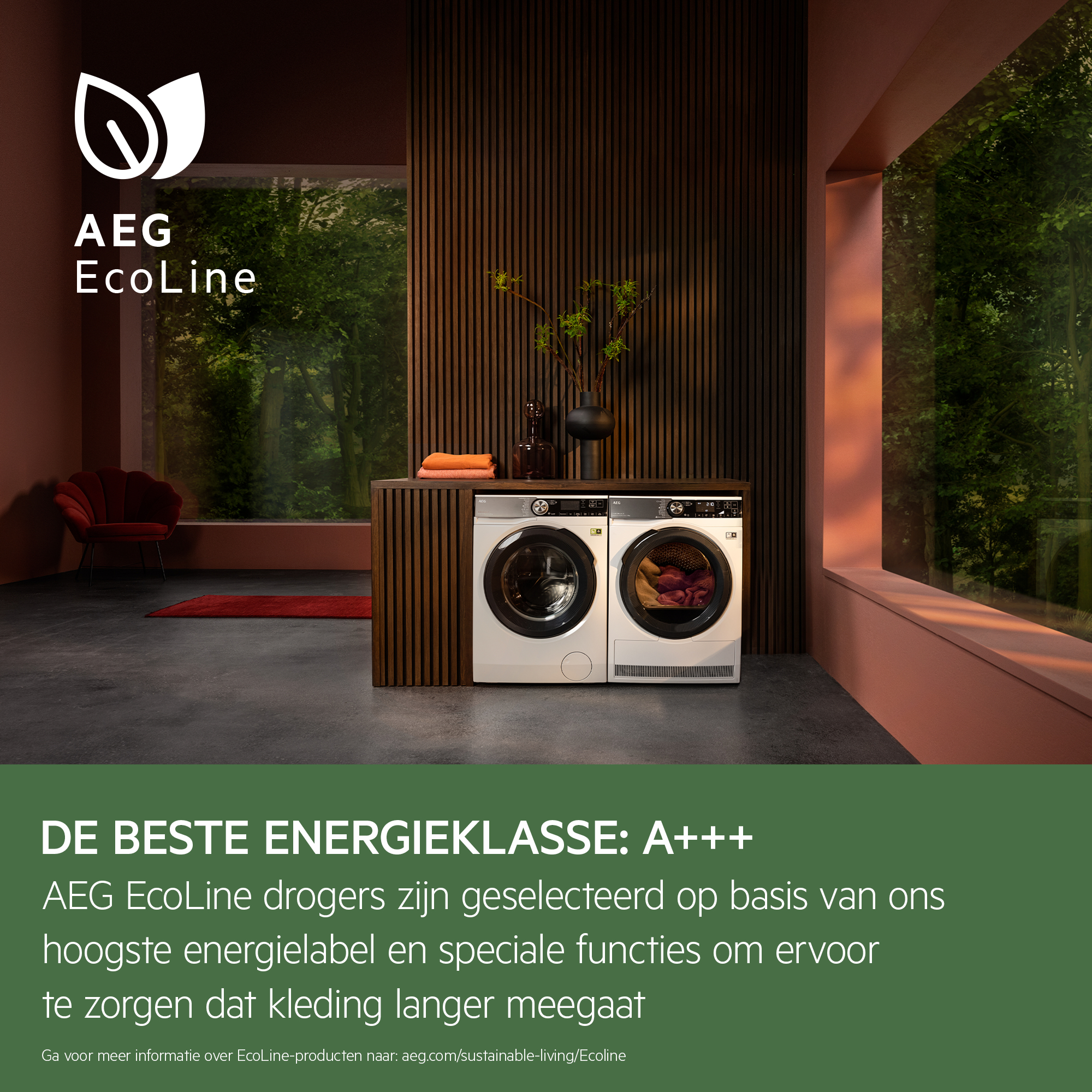 AEG EcoLine-advertentie. Twee wasmachines, een rood tapijt en een houten kast zijn zichtbaar.