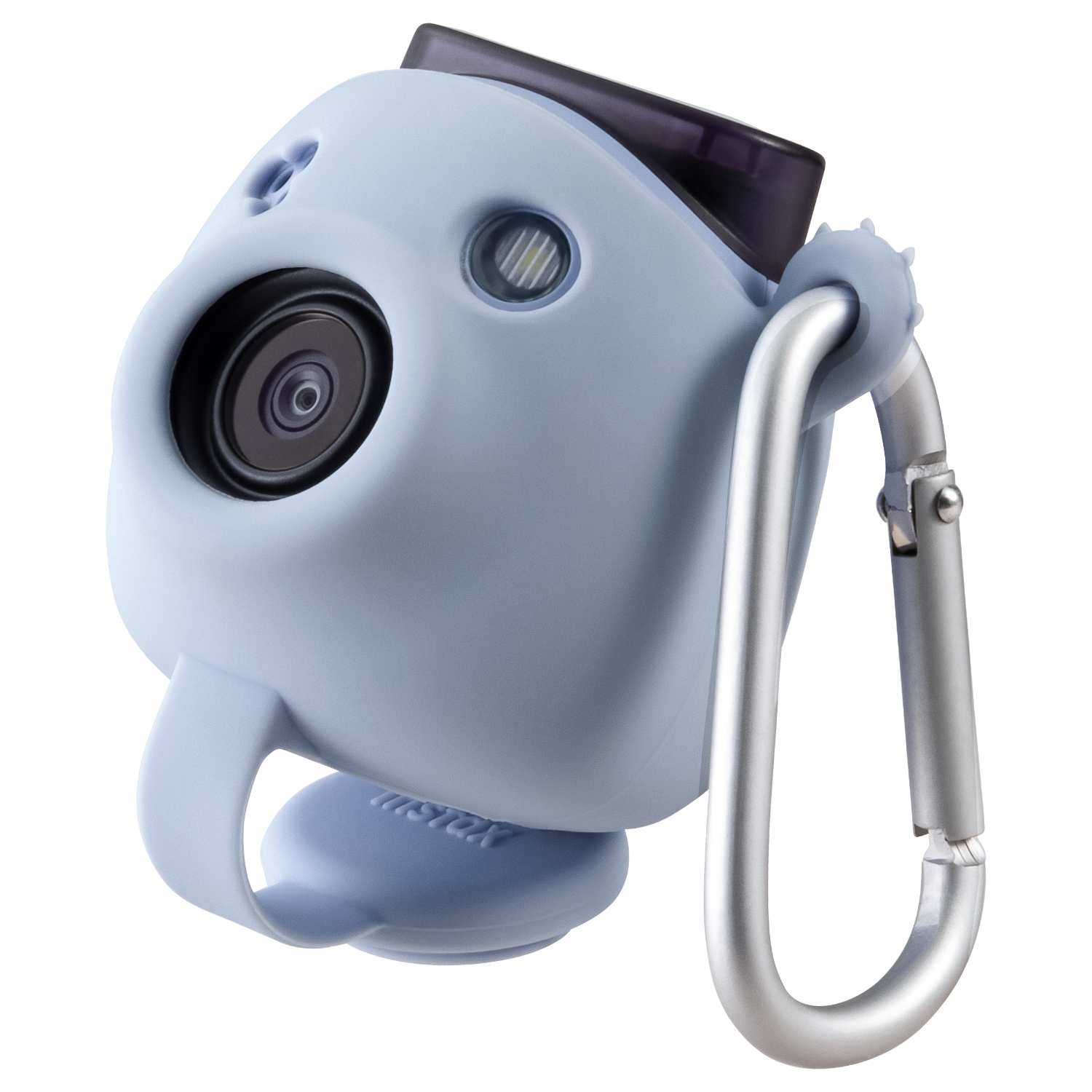 Een lichtblauwe camera met zwarte lens, zilveren karabijnhaak en zwarte achtergrond.