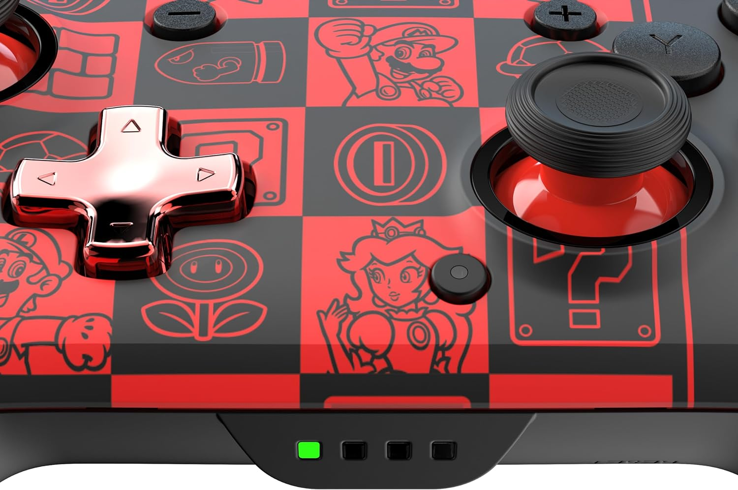 Mando con personajes de Mario, rojo y negro, botones, cruceta y joysticks.