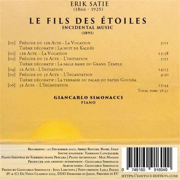 Ein CD-Cover mit Text, der Musikstücke und Credits auflistet, mit einem Barcode am unteren Rand.