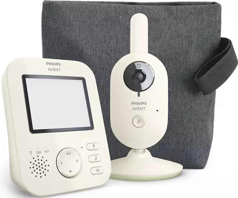 Un ensemble de moniteur pour bébé avec un moniteur et une caméra avec un sac de transport gris.