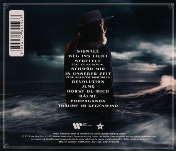 Albumcover mit einem Mann im Meer mit Hut.