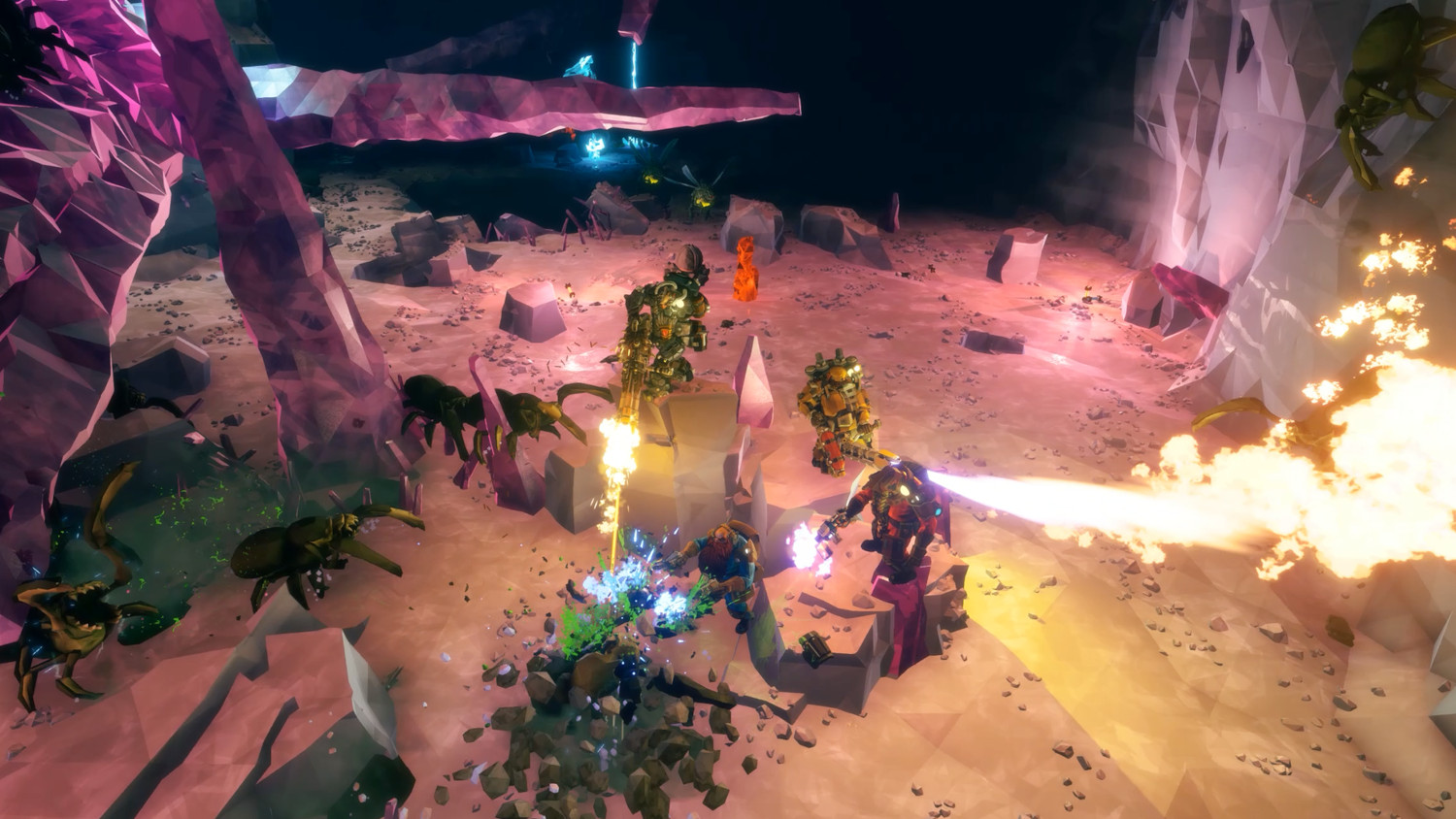Un groupe de personnages dans un cadre semblable à une grotte avec des cristaux brillants et des créatures combattantes. Des étincelles et du feu sont présents.