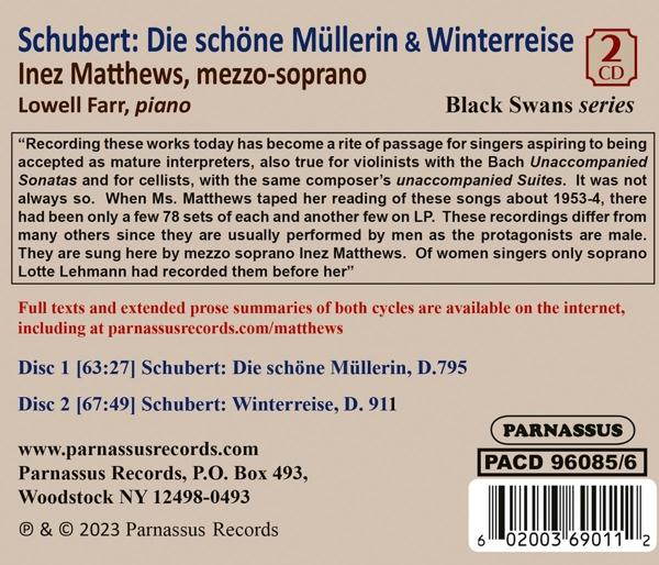 CD-Cover mit Text. Weißer Hintergrund. Schwarzer Text und ein Barcode unten. Logo oben rechts.