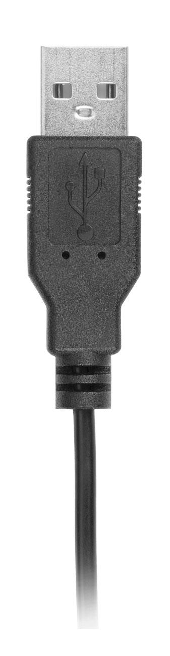 Ein schwarzer USB-Kabelanschluss vor weißem Hintergrund.