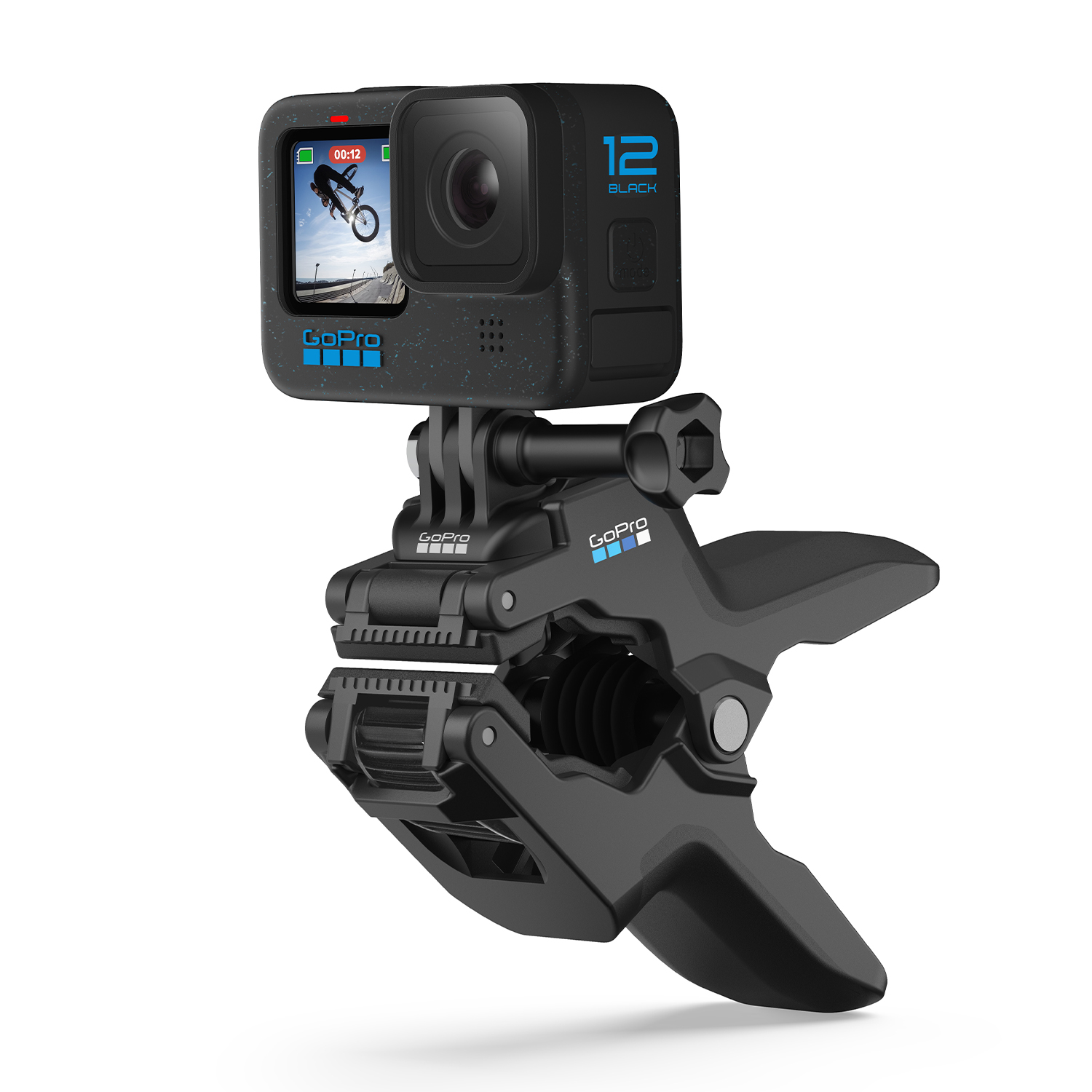 Fotocamera GoPro nera montata su un morsetto, isolata su sfondo bianco.