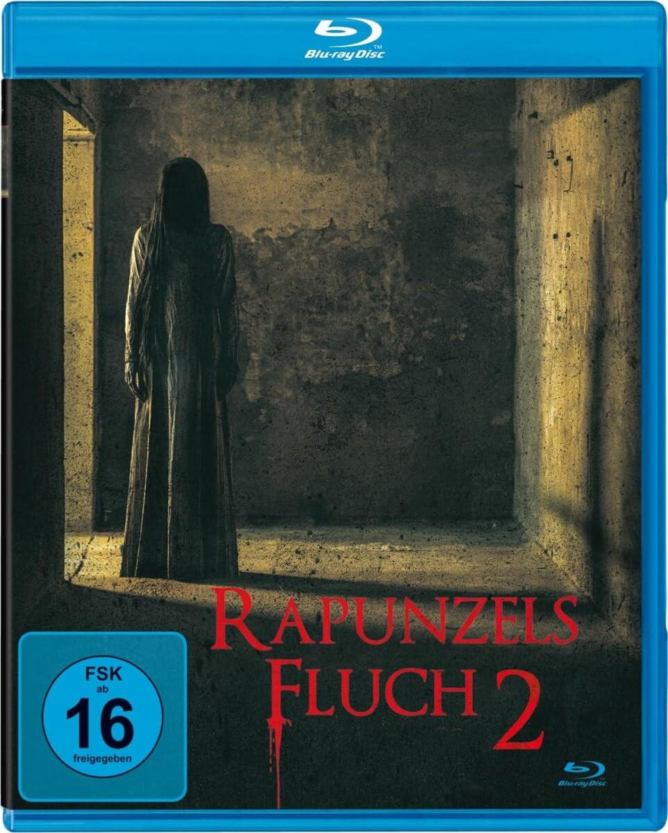 Blu-ray-Hülle mit einer Frau in einem langen Kleid, die in einem Flur steht. Text auf Deutsch.