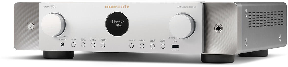 Marantz Cinema 70s AV Surround-Receiver, silber und schwarz, mit Knöpfen und Display.
