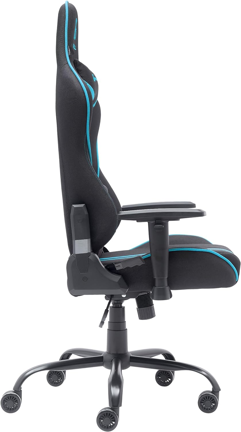 Vista lateral de una silla gaming negra con detalles azules.