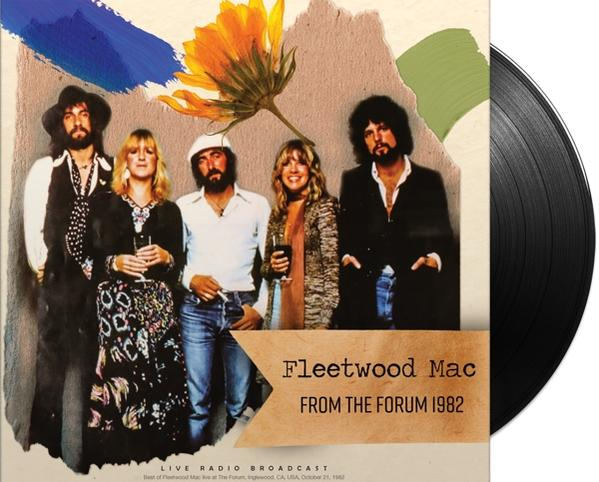 Fleetwood Mac album borítója. Öt zenekari tag, egy bakelit lemez, és a szöveg, amely a 'From The Forum 1982' és a 'Live Radio Broadcast' feliratot tartalmazza.