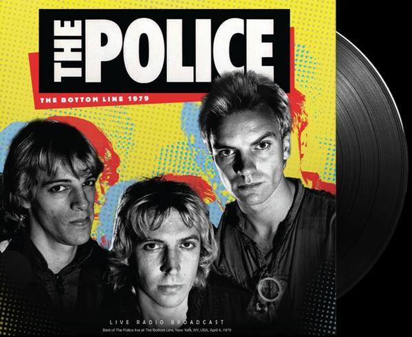 A The Police album borítója. A zenekar tagjai láthatók egy fekete bakelit lemezzel az oldalán.