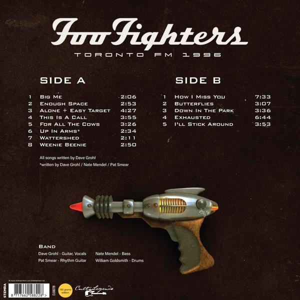 A Foo Fighters album hátlapja. Cím: 'Foo Fighters Toronto FM 1996'. A számlista látható.