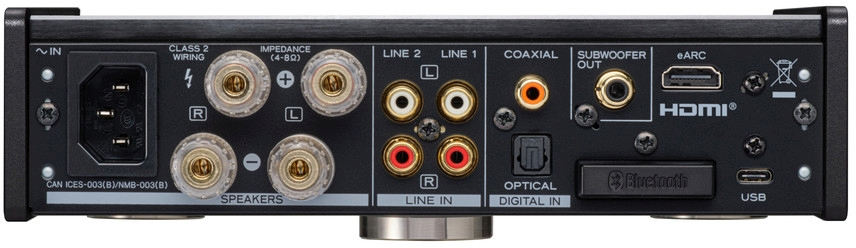 Rückseite eines schwarzen Audio-Receivers mit verschiedenen Ein-/Ausgangsanschlüssen und Beschriftungen.
