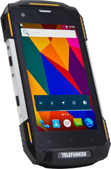 Czarny smartfon z kolorowym ekranem. Ma etui ochronne i logo Telefunken.