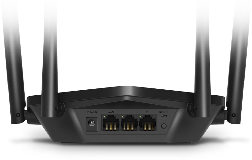 Fekete router antennákkal. Portok a tápellátáshoz, WAN-hoz és Ethernethez. Fehér háttér. Közelkép.