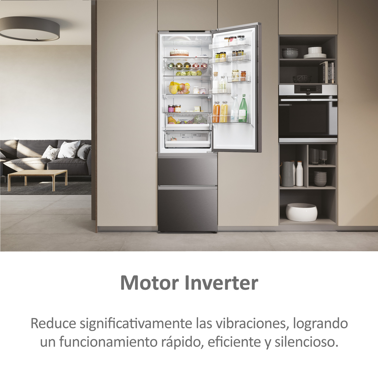 Un refrigerador moderno con la puerta abierta, con comida dentro.