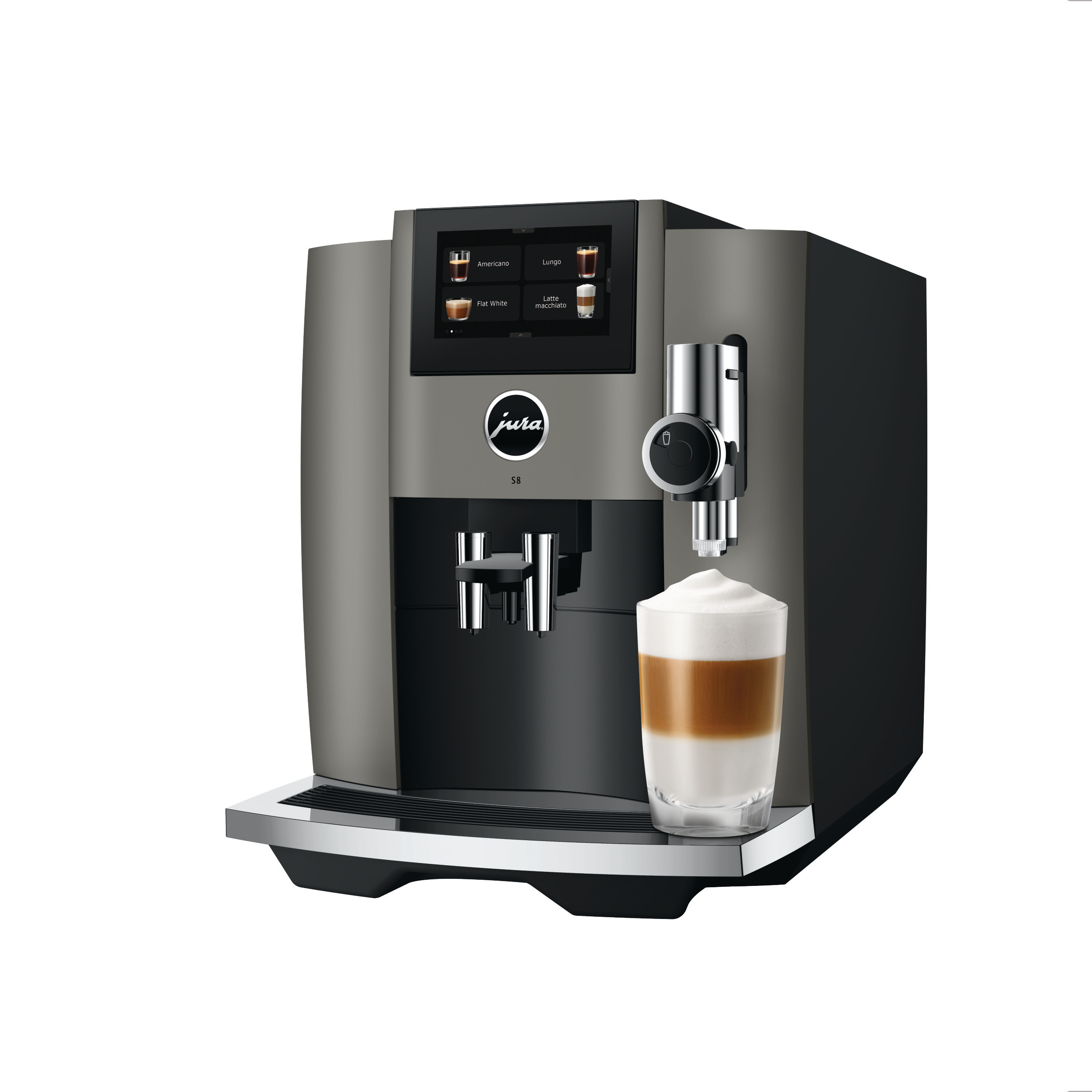 Espressomaschine mit einem Glas Latte, auf weißem Hintergrund.