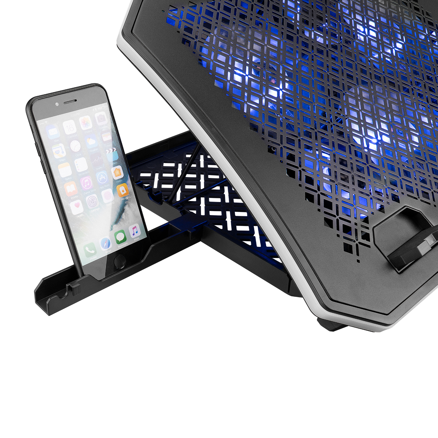 Bir uygulama ekranı gösteren bir telefonu tutan bir telefon standına sahip siyah bir dizüstü bilgisayar soğutucusu.
