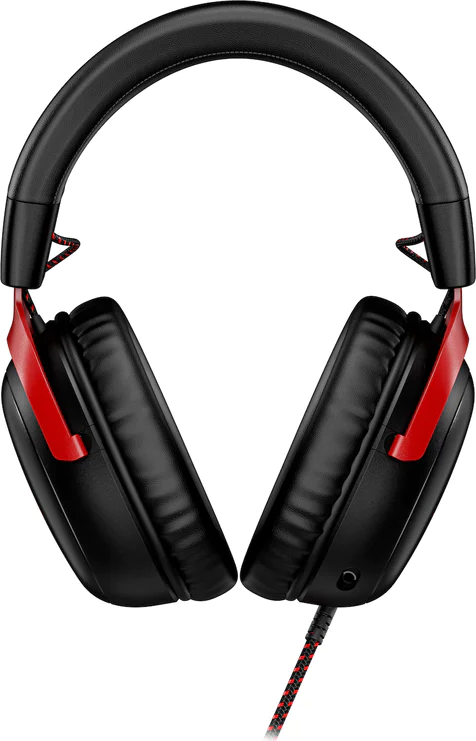 Casque avec oreillettes noires, touches de rouge et un câble rouge et noir.