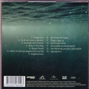 Rückseite eines CD-Covers mit Songtiteln vor einem türkisfarbenen Wasserhintergrund.