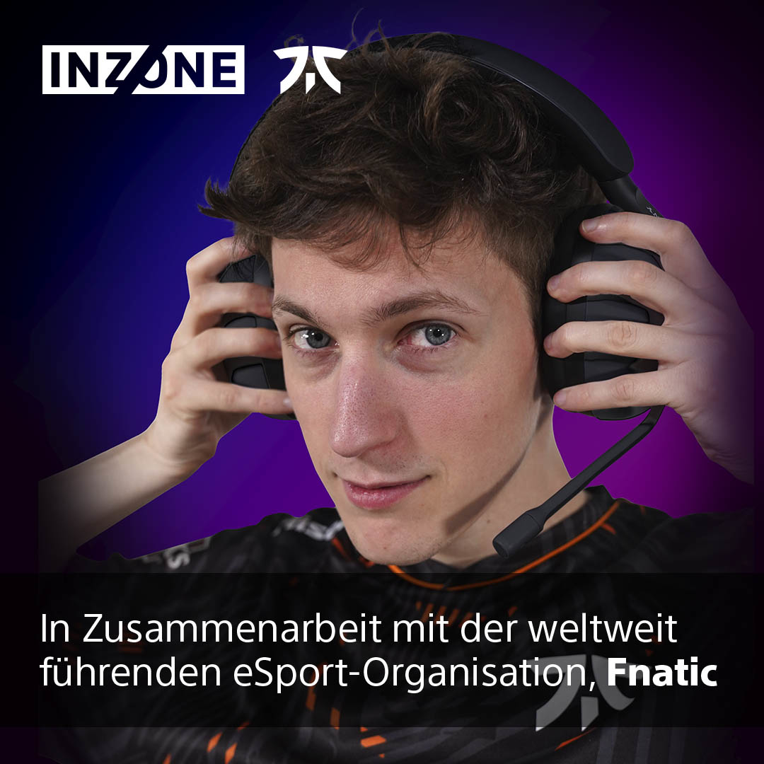 Un giovane indossa cuffie con microfono, Inzone e Fnatic sono visibili.