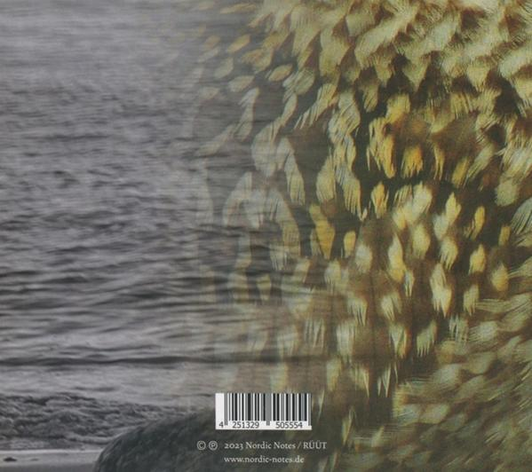 Nahaufnahme eines Buchcovers mit strukturiertem Muster und Barcode.
