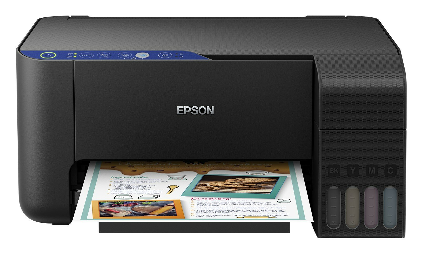 Drukarka Epson drukuje dokument z przepisem i zdjęciami jedzenia na białym tle.