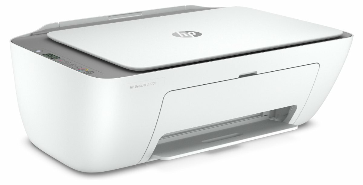 Biała drukarka HP DeskJet 2720e, zamknięta góra, przednia taca na papier pusta.