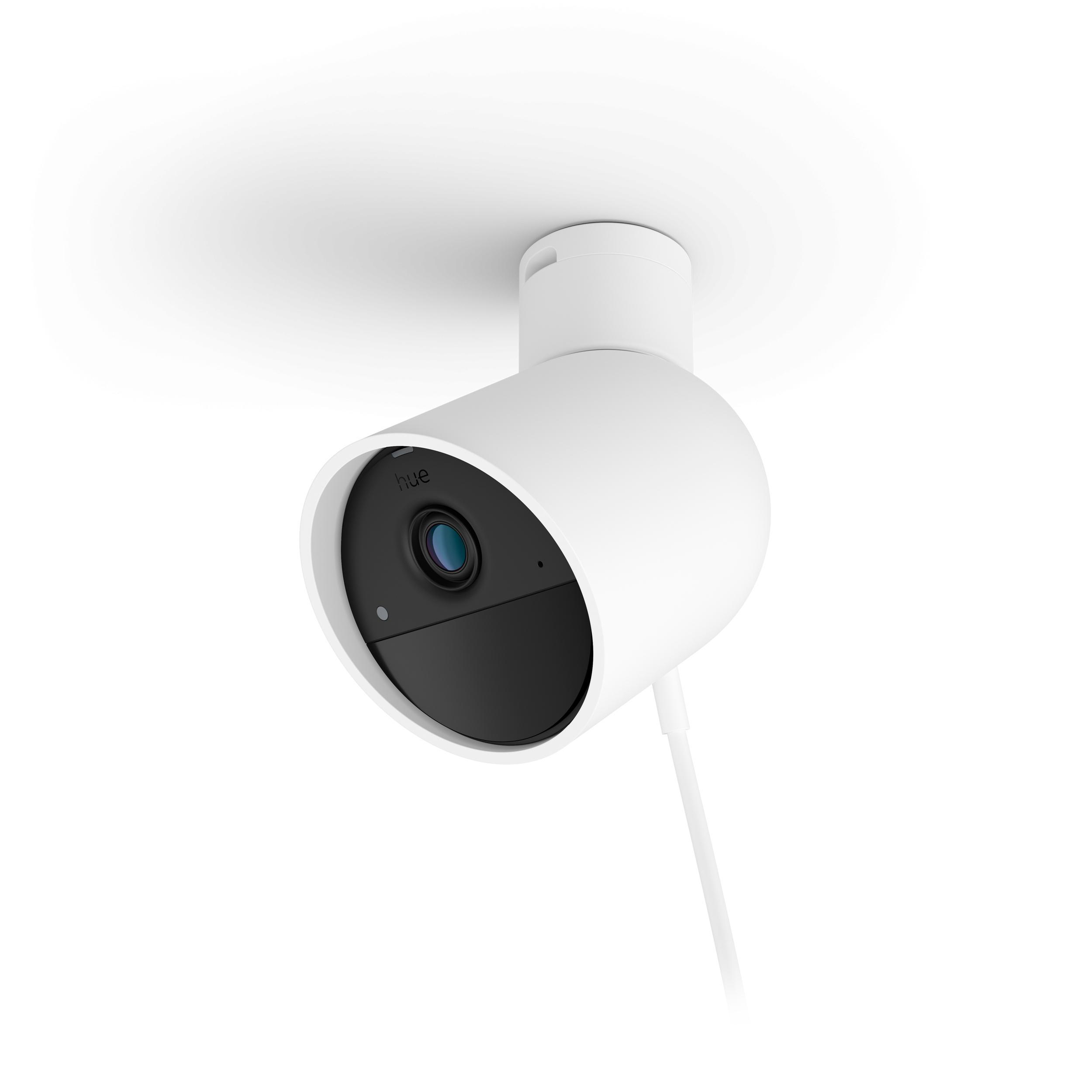 Weiße Smart-Home-Überwachungskamera, an einer weißen Decke montiert.