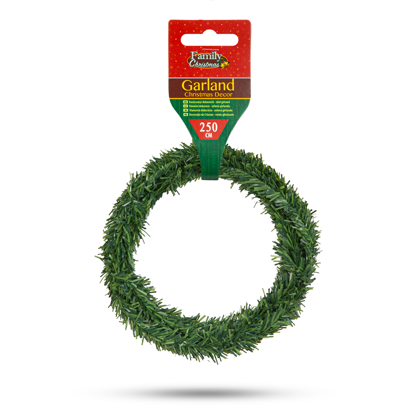 Zöld girland karácsonyi dekoráció piros és zöld címkével.