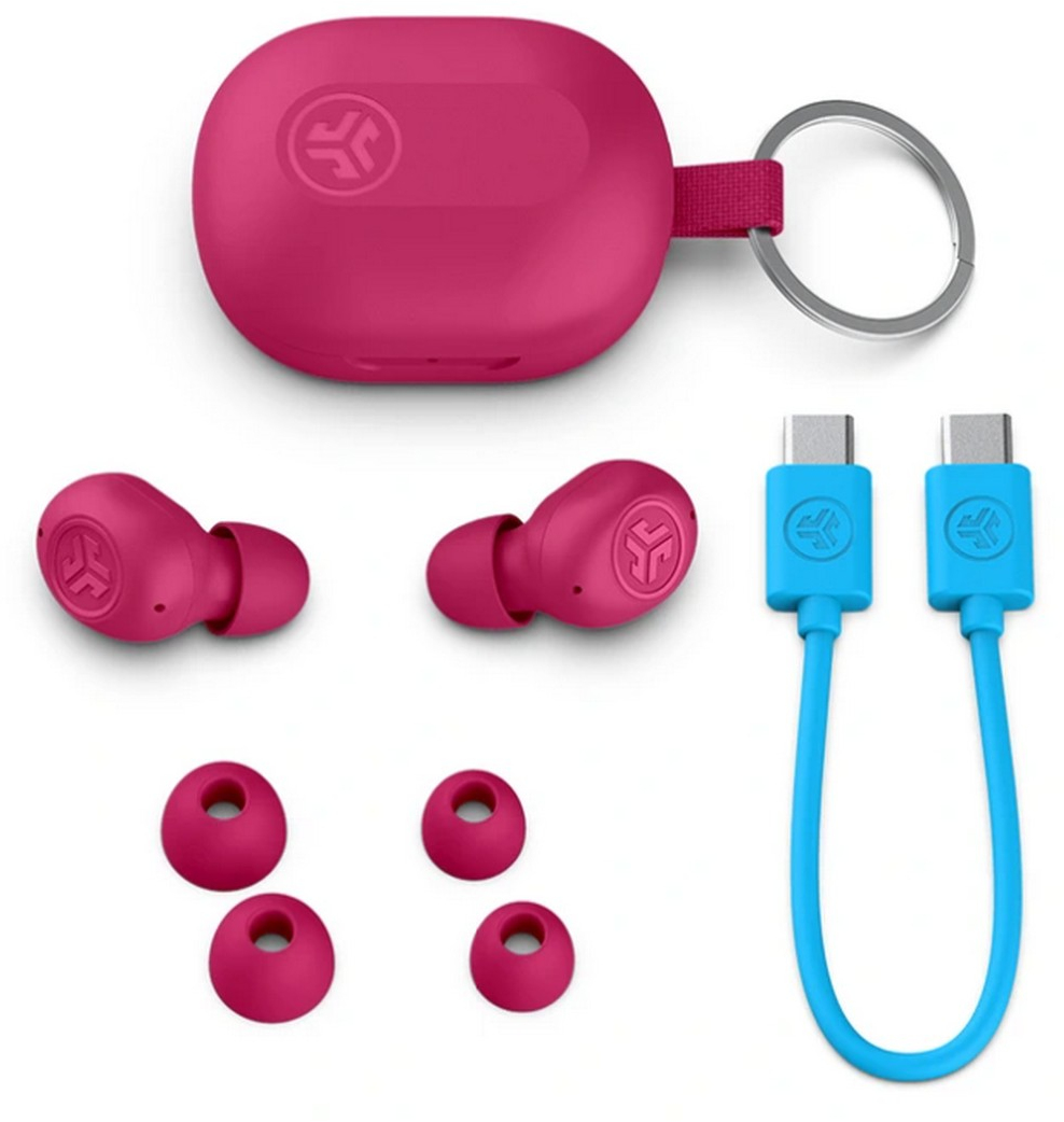 Étui de chargement rose avec porte-clés, deux écouteurs et un câble USB-C bleu.