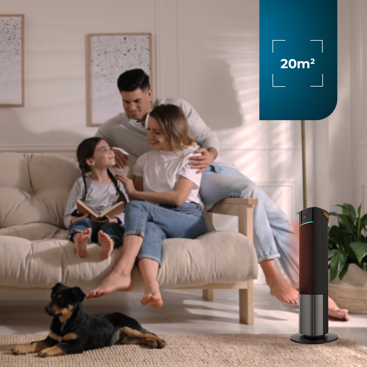 Una familia está sentada en un sofá. Un perro está acostado en primer plano. Un calefactor está en la esquina.