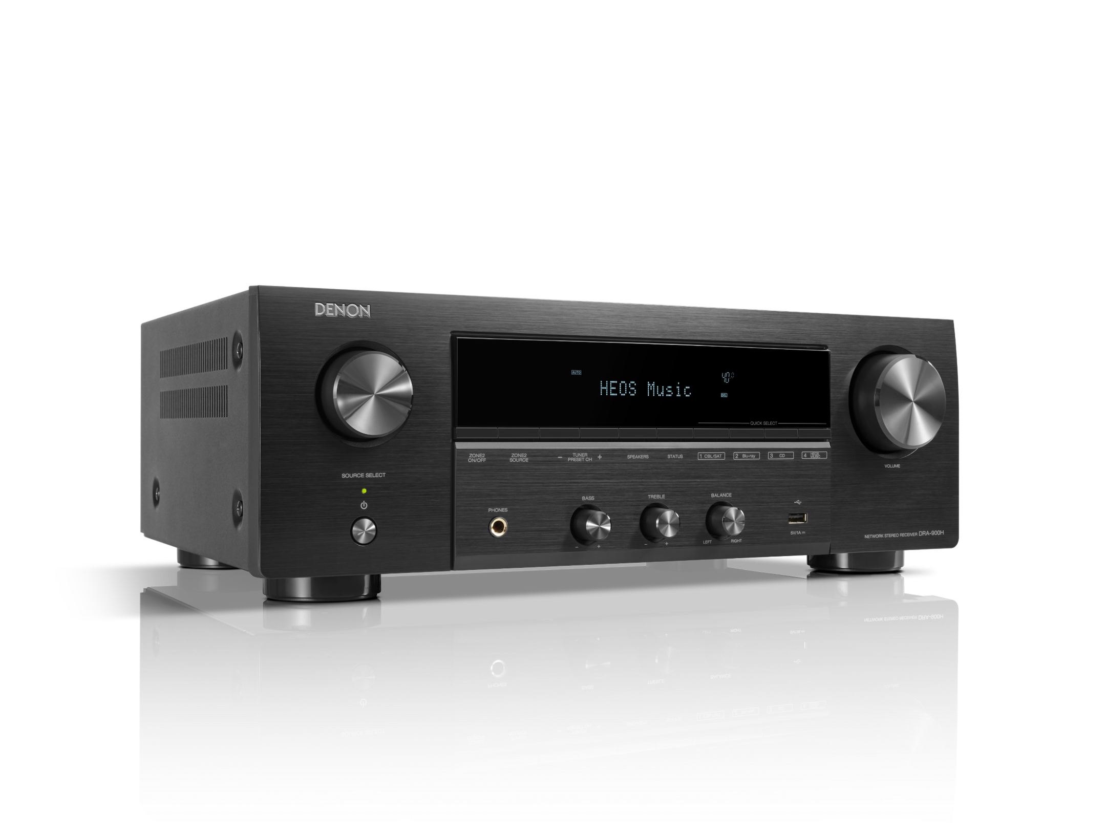 Schwarzer Stereo-Receiver mit silbernen Knöpfen und Display auf weißer Oberfläche, schwarzer Hintergrund.