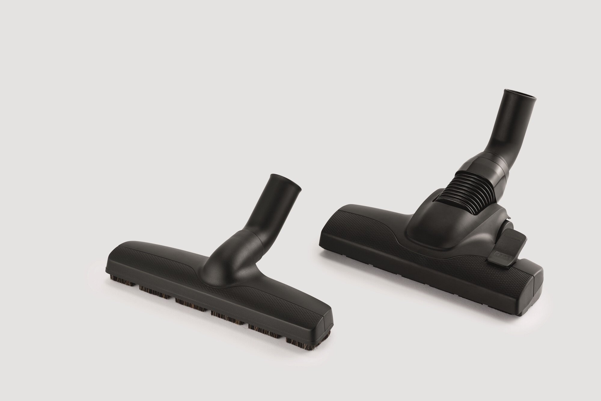 Odkurzacz bezworkowy BEKO VCO 42702 AD