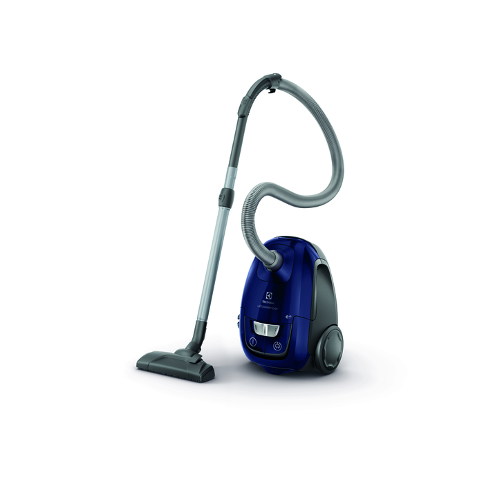 Niebieski odkurzacz z wężem i głowicą czyszczącą. Jest na białym tle.