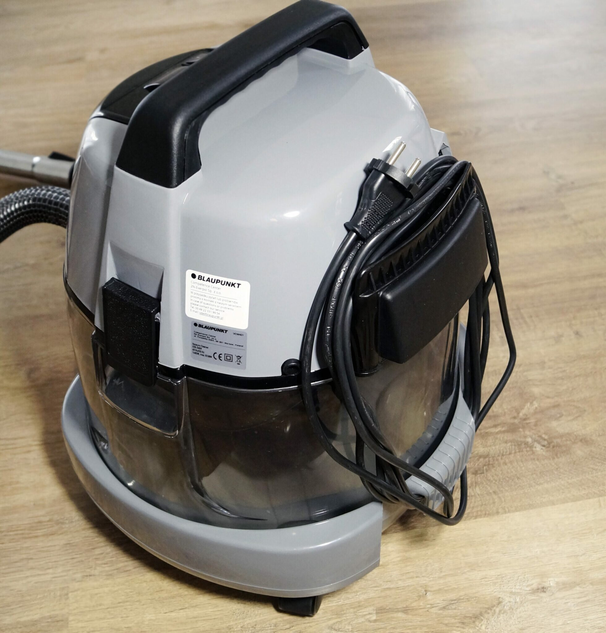 Odkurzacz z filtrem wodnym BLAUPUNKT VCW401