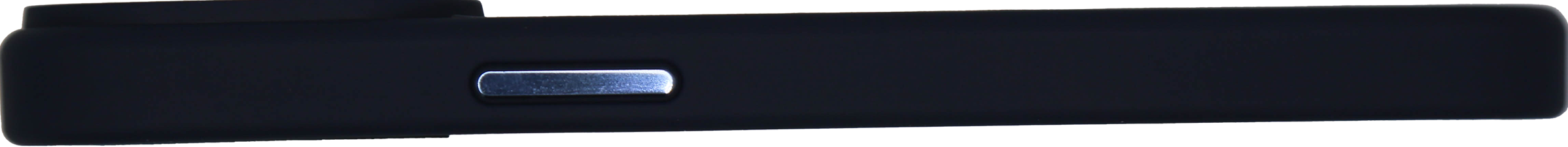 Un étui de téléphone noir avec un bouton argenté est présenté sur un fond sombre.