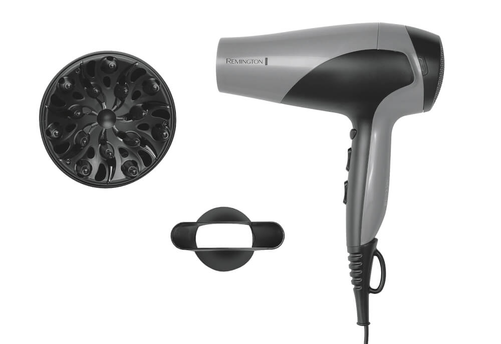 Secador de pelo Remington con accesorios. Combinación de colores gris y negro sobre fondo blanco.