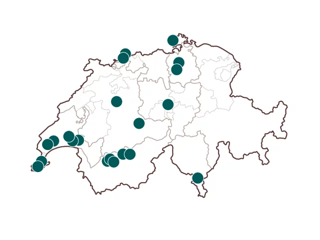 Mappa della Svizzera con punti verdi che indicano le località. La mappa è su sfondo bianco.