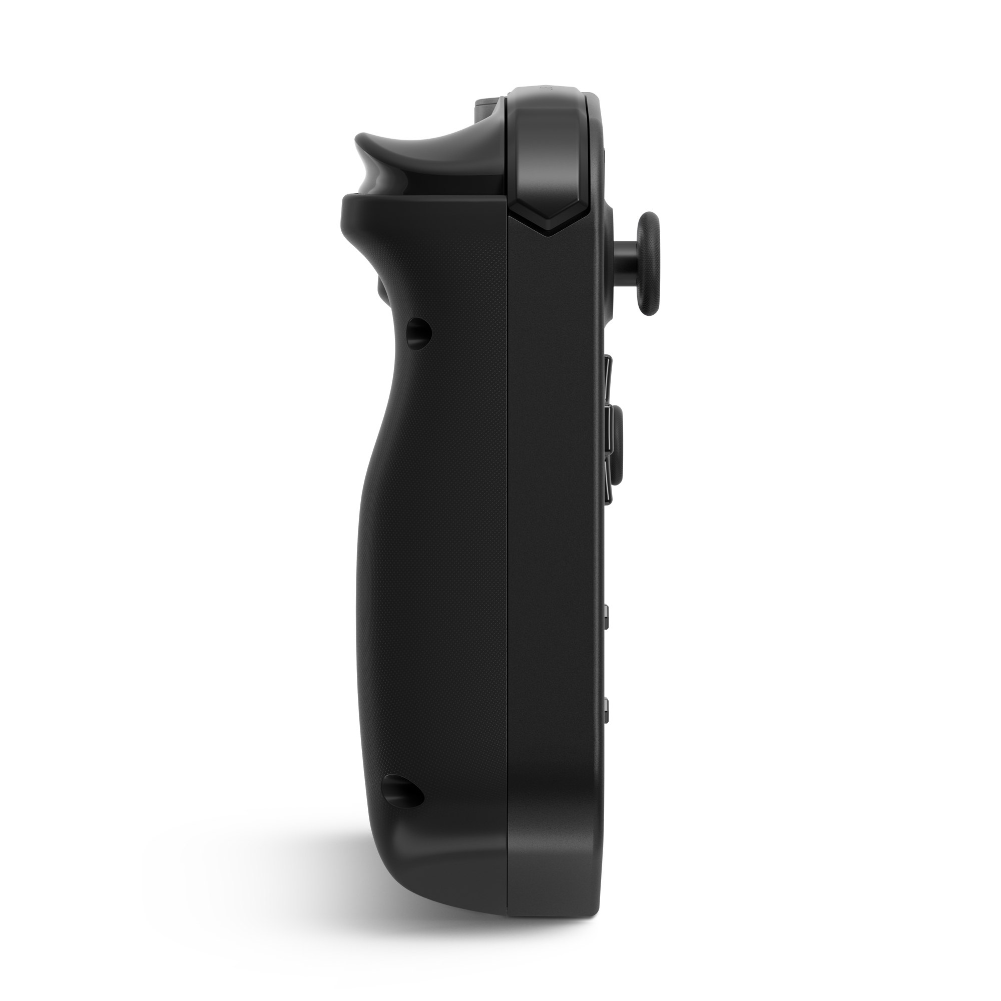 Ein schwarzer Gamecontroller mit Griffdesign auf weißem Hintergrund. Seitenansicht.