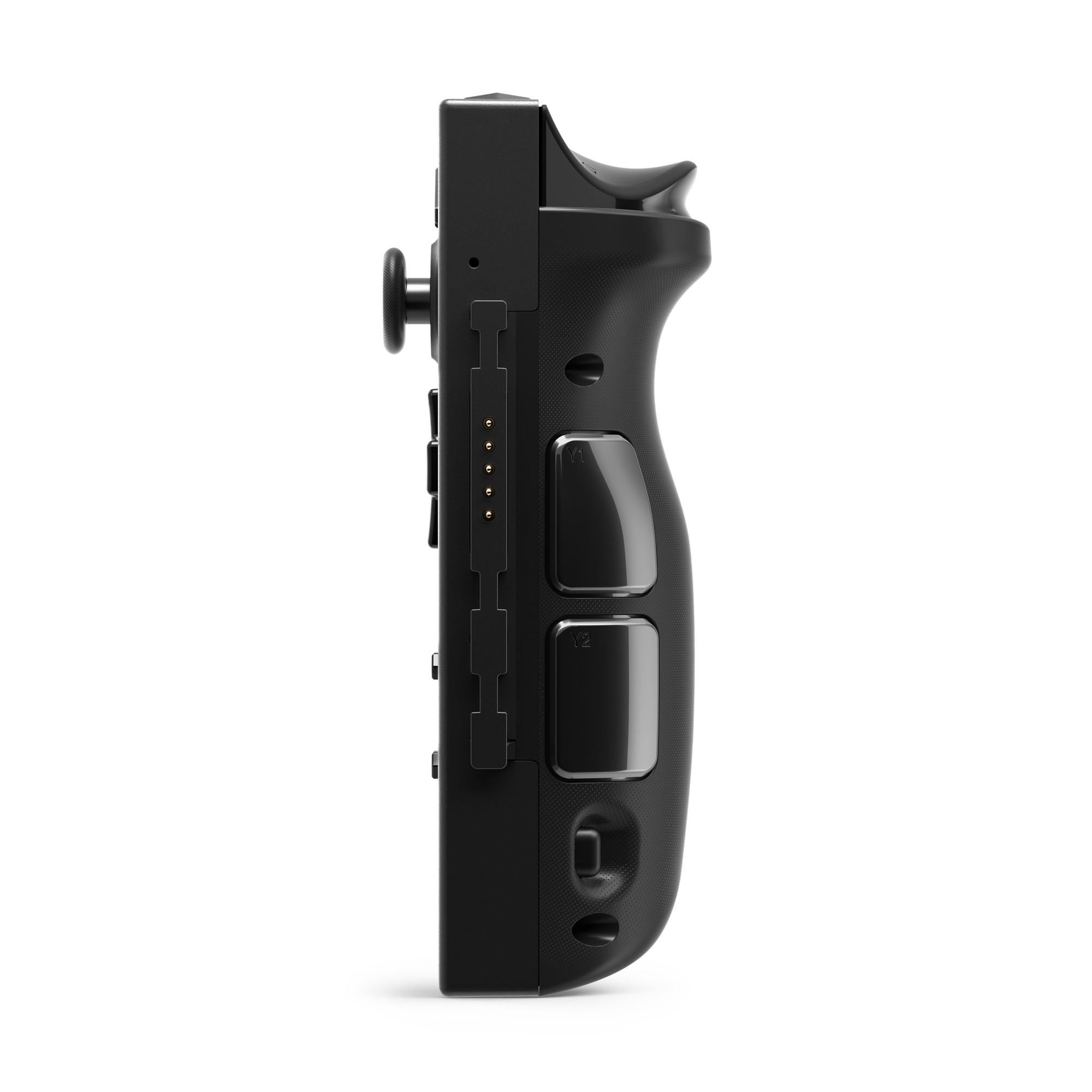 Ein schwarzer Gamecontroller, Seitenansicht. Er hat Knöpfe und einen Steckplatz für ein Ladekabel.