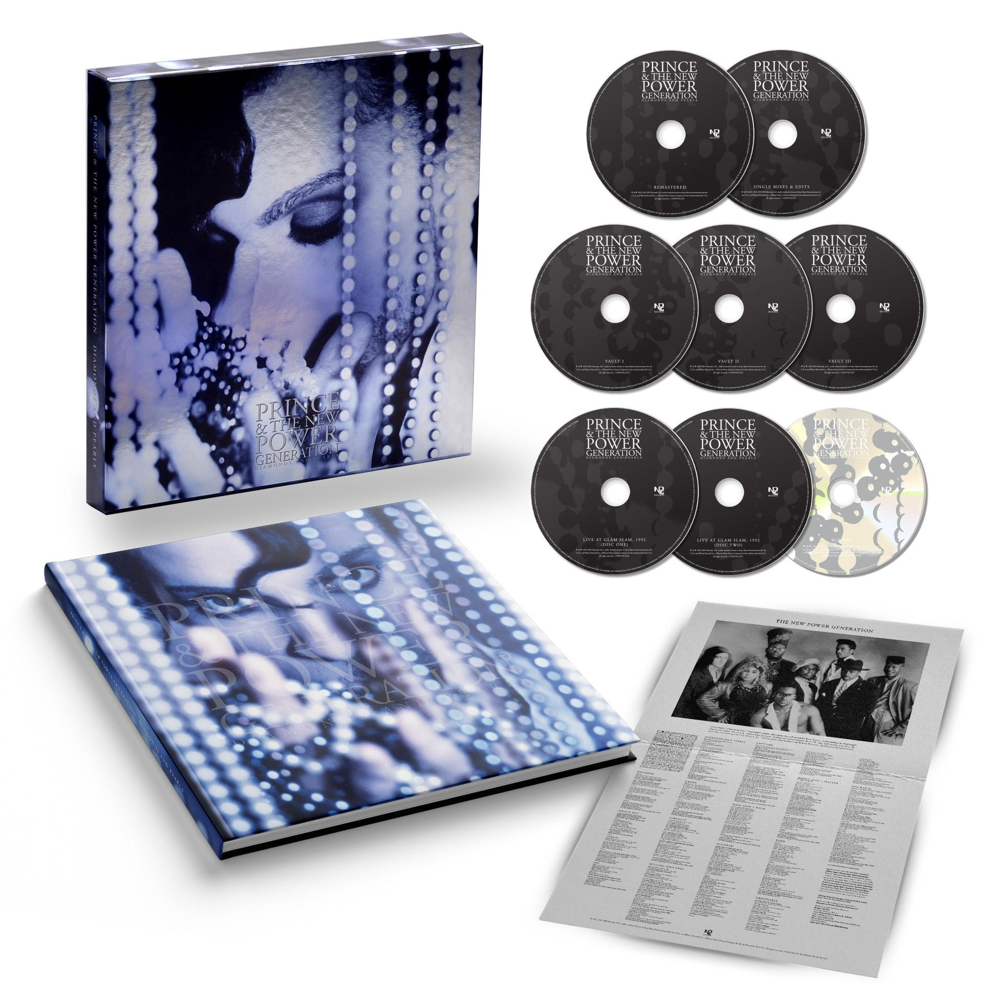 Ein Prince-Album-Set mit Buch, CDs und einem Booklet mit Bildern.