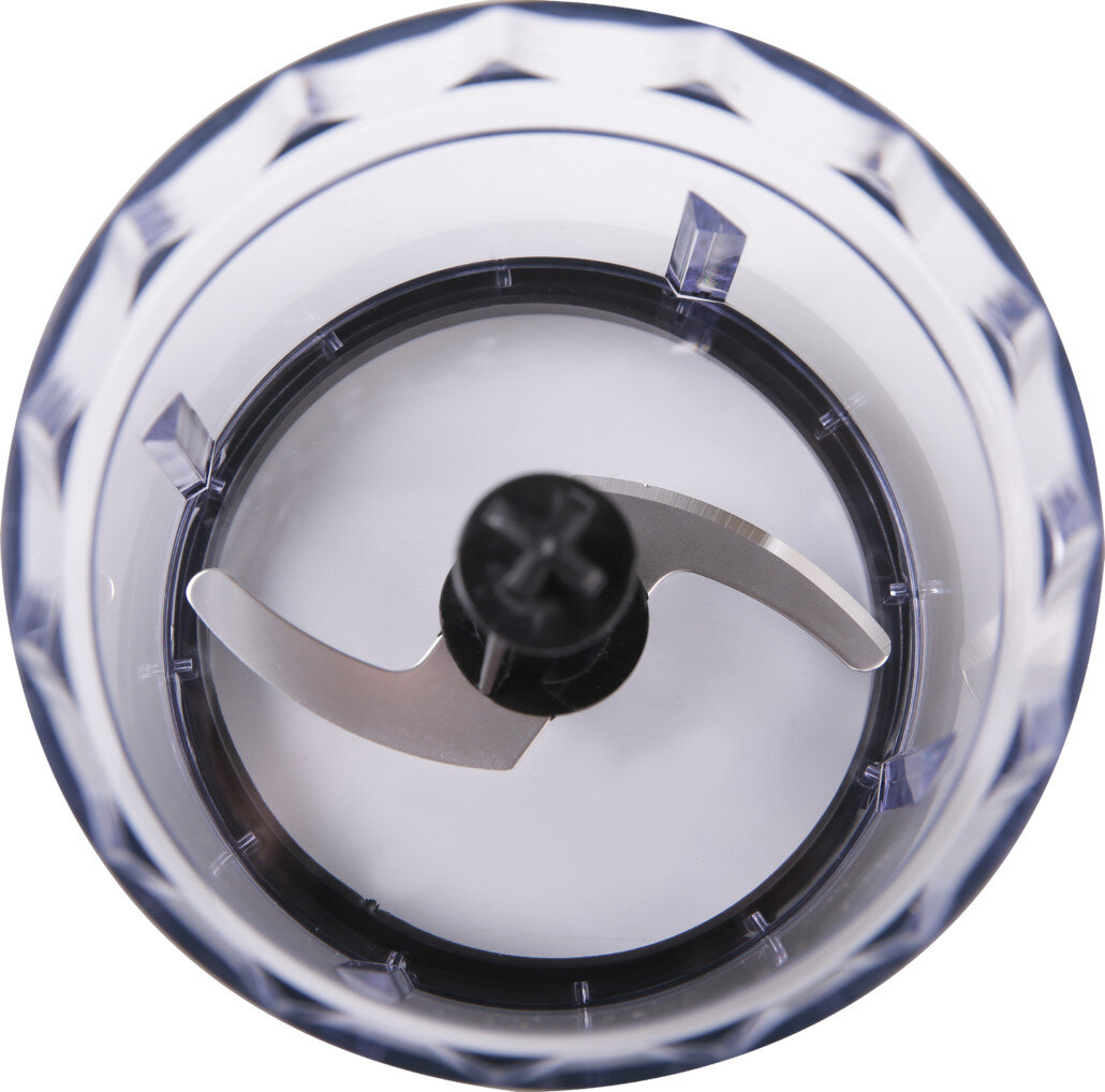 Przezroczysty pojemnik rozdrabniacza z ostrzem pośrodku.