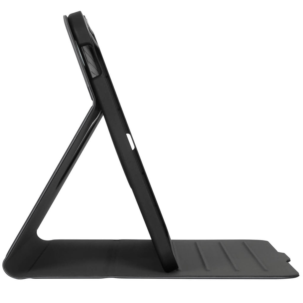 Funda negra para tableta con soporte, sobre fondo blanco.