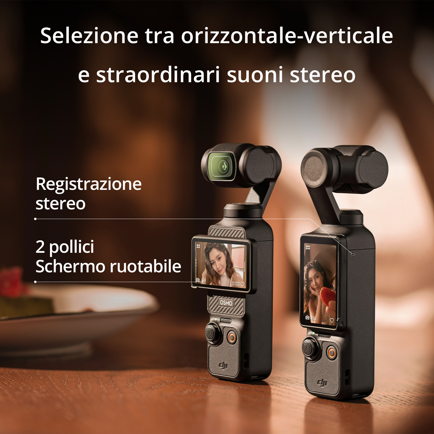 Due fotocamere portatili nere, con testo. Il testo è in italiano.